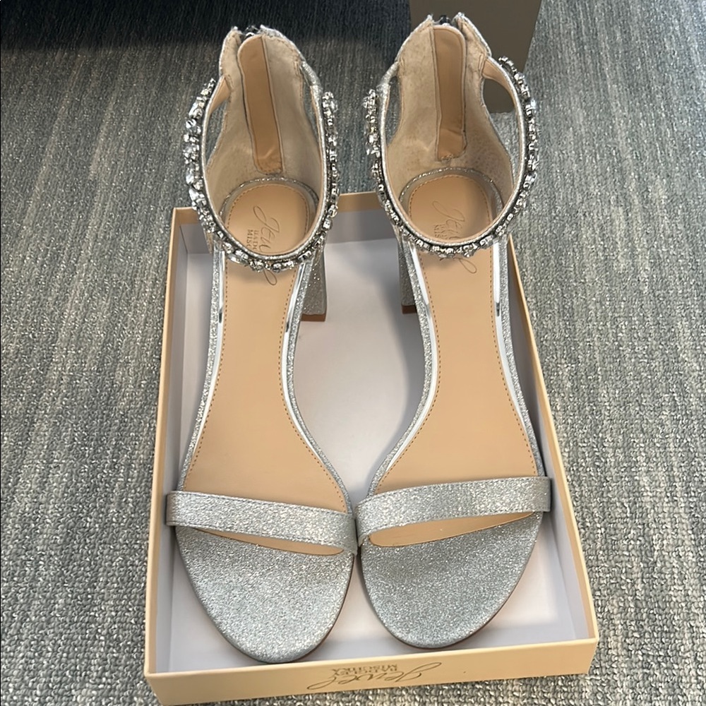 Jewel Badgley Mischka Silver Heels with Ankle Strap